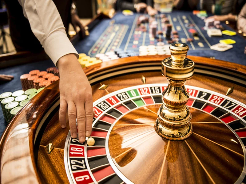 Nạp tiền và đặt cược màn chơi trong Ra Roulette